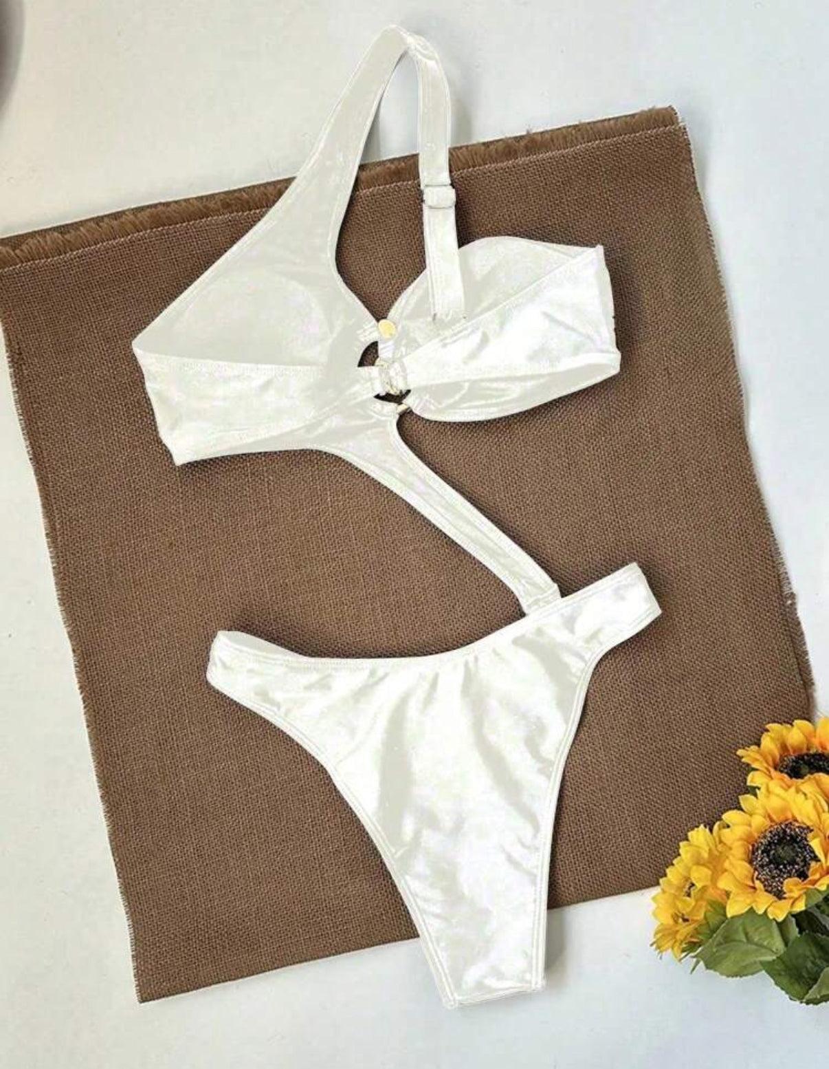 EURO - Cutout Swim