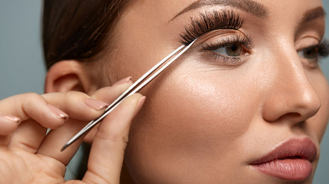 5 Steps to Applying Lashes In Under 3 Minutes