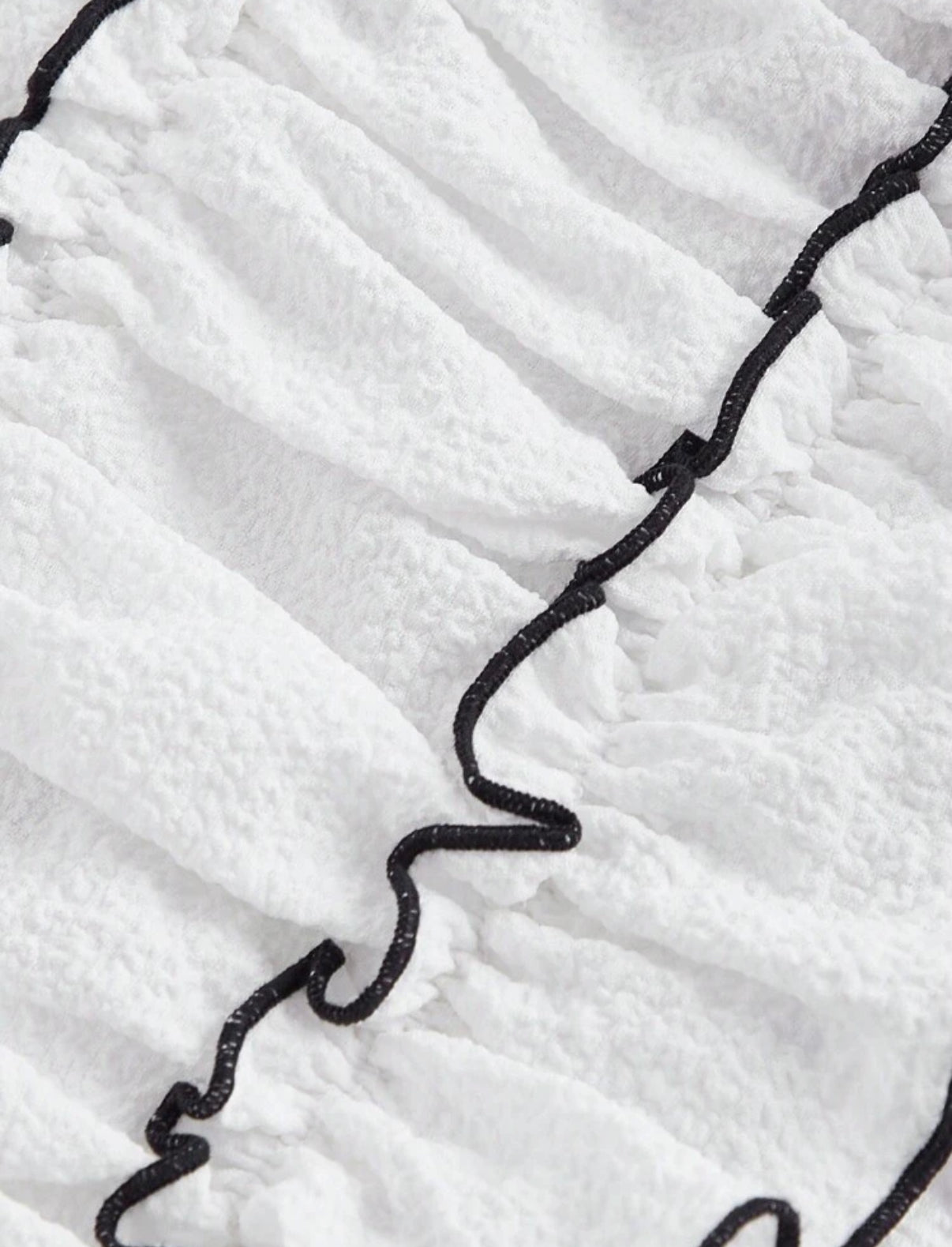 SCRUNCHIE - Black & White