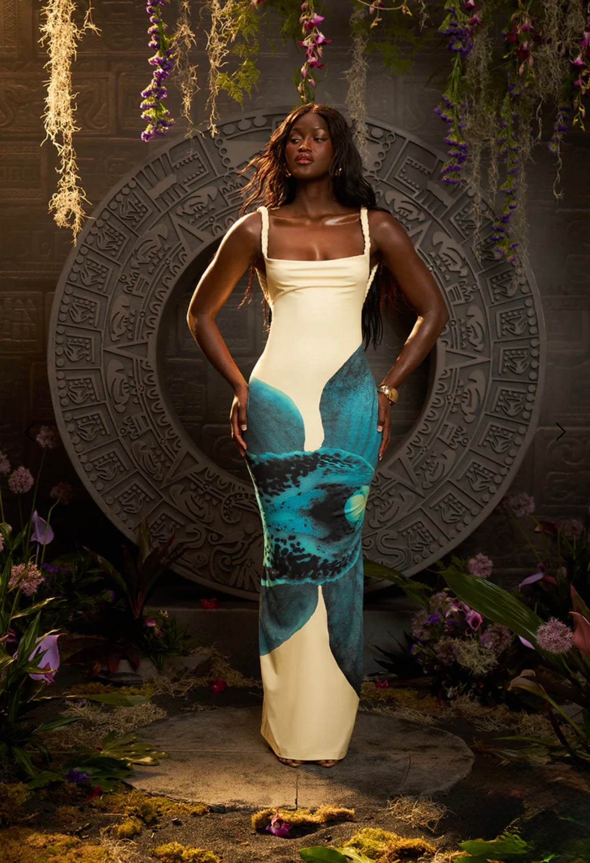AURELIA - Backless Maxi