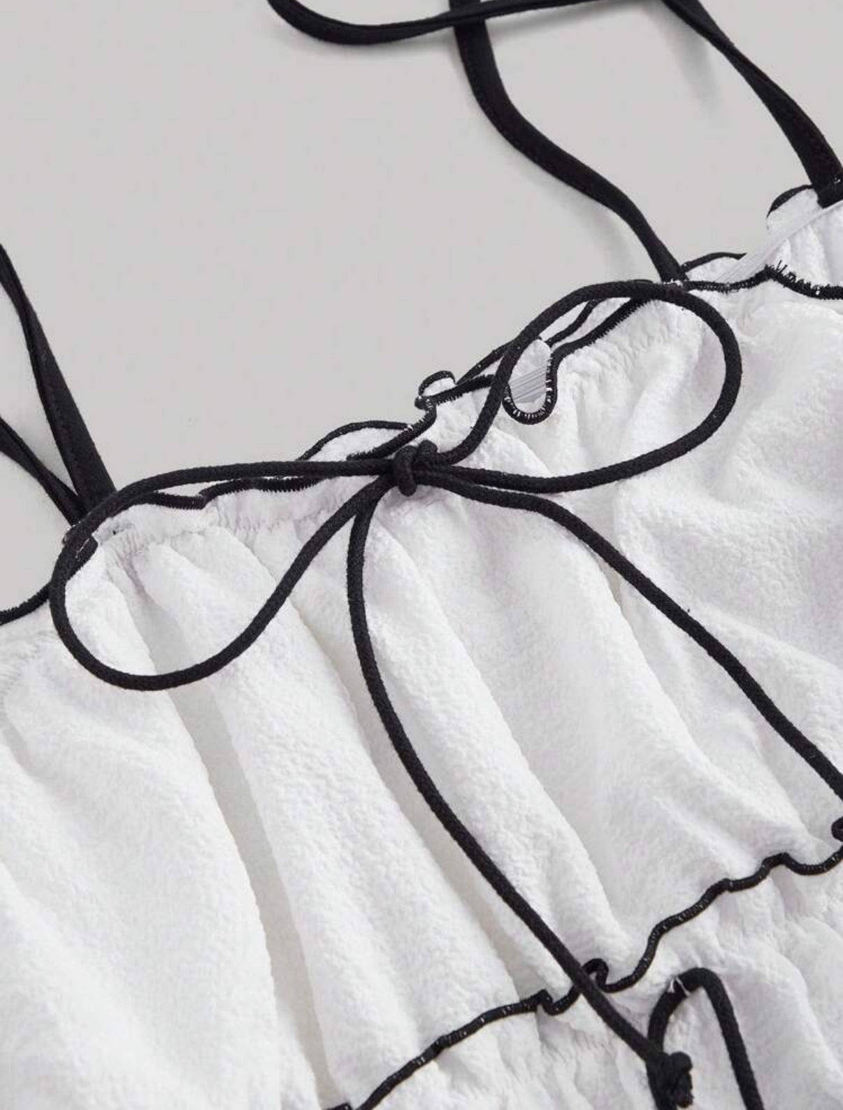SCRUNCHIE - Black & White