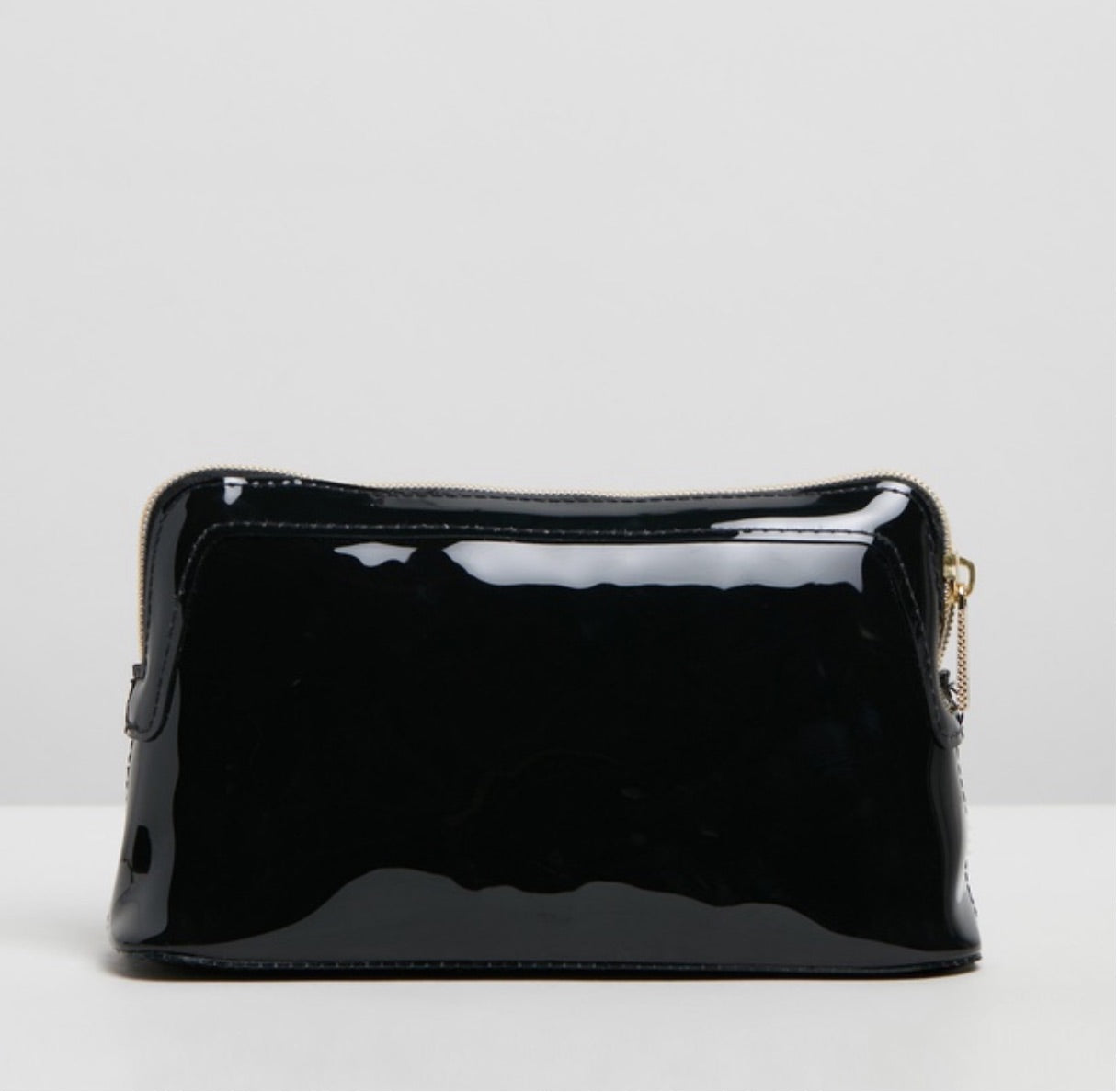 KEEP IT CLASSY - Essential Makeup Bag